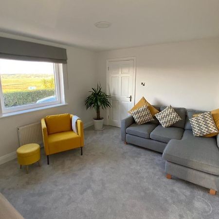 Sunny Hill View Apartment ลาฮินช์ ภายนอก รูปภาพ