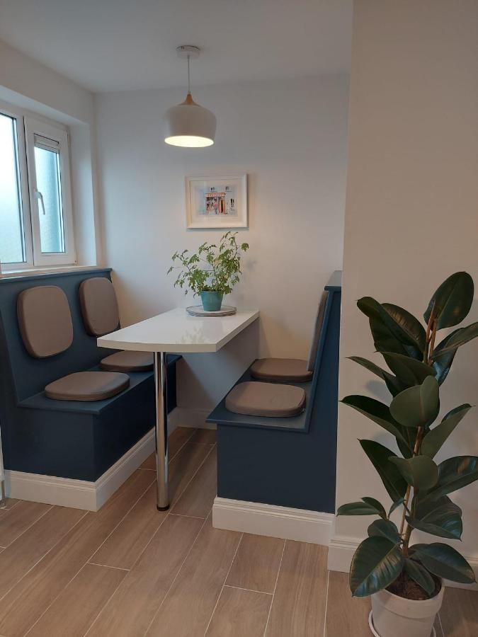 Sunny Hill View Apartment ลาฮินช์ ภายนอก รูปภาพ